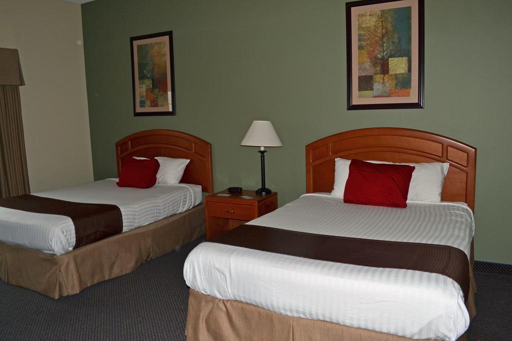 Paola Inn And Suites Dış mekan fotoğraf